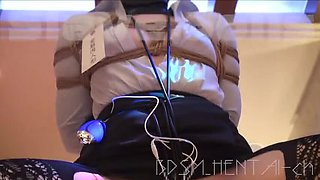 Japanese Amateur BDSM Slave Gets Double Vibrators in Urethra and Anal Hook Bondage - Squirting Orgasm & Pussy Juice Drip