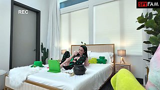Stepbrother catches selina imai playing with her snatch for her worshippers