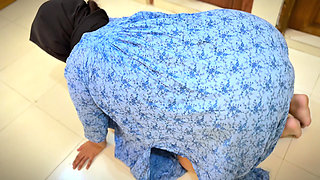 Religious Big Ass Curvy Hot Muslim Stepmom Stuck Under Bed & Want Anal Fuck From Me