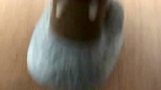 Mein Mann ist auf Arbeit und wir haben uns gegenseitig auf gegeilt, dann bekommt er so Videos von mir