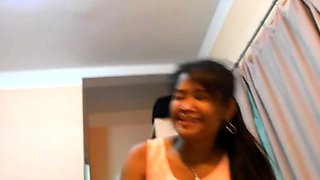 Sexy nipponese woman blowing like a pornstar