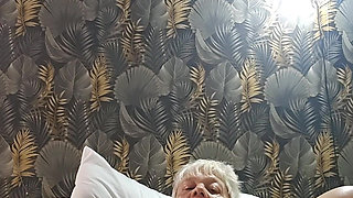 MILF Mature Slut Plays with Her Wet Clit
