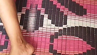 Indian Khusurat Bhabhi Ko Devar Je Ne Pele Diya Tel Laga Ke