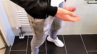 Amateur Webcam Handjob with a Big Cock