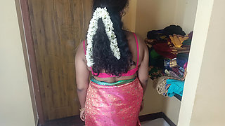 Housewife Saree Show