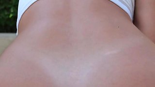 Cheating and Mouth with Pussy Fuck in Jacuzzi