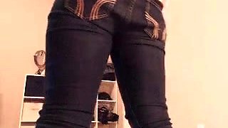 Amateur Blonde Teen Plays Solo with Toy Webcam Porn
