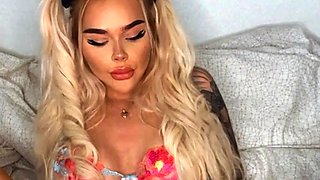 Blonde tight pussy babe solo toy fun in glamour masturbation