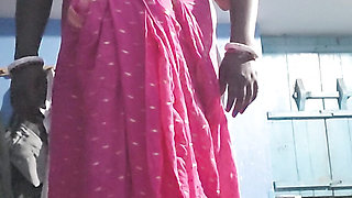 Bhabhi was fucked after applying oil in the village