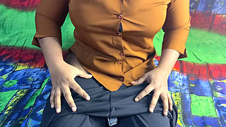 Indian Job girl got fucked by her boss with hindi audio
