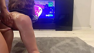My Girlfriend Gets A Cock And A Creampie But Keeps On Playing Fortnite