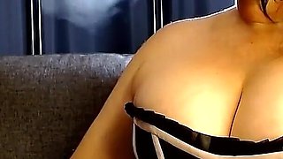 Sexy Anna Smoking Ultra Light 100s