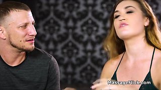 Masseuse fucks at home after riding a client