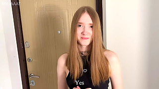 The Cute Courier Girl Apologized for the Long Delivery