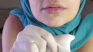 Smelling Everything with Sweaty Mommy and Wet Gloves Mia Niqab