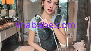 Amateur Diva Model Solo Twerk Babe - Home Alone