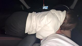 Picked up a slut and fucked her mouth in the car