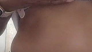 Indian Girl Mona Train Ke Bathroom Me Boobs Dikhate Hue