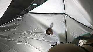 Fiery lady-love at babe scene