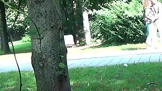 Threesome anal fuck in double penetration pound