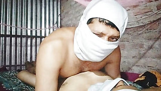 Naked on the bed of the native Mawshi, the turned red