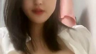 The best beauty with big breasts, Big Breasts Wanwan, beautiful breasts bigger than a bowl are broadcast live in China, the breast shape is first-rate, she cums without a condom with her boyfriend, a must-have product for masturbation 4: Big Tits, Blowjob  Amateur Porn
