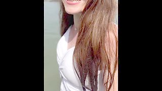 What to wear on a first date to the beach with my cute petite redhead leverageurassets