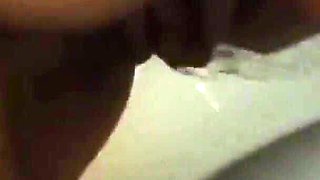 4 Pissing Clips and Vibe