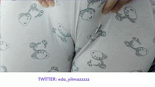 Turkish Camel Toe Masturbation