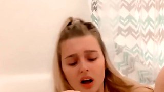 Masturbation close up Tamara big clit