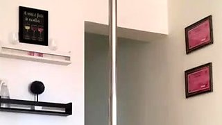 Hot brunette from squirt masturbating on webcam
