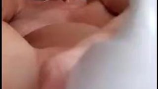 IN NEED OF SEX, I DILDO MYSELF AND MAKE MYSELF CUM WITH A PLUG IN THE ASS