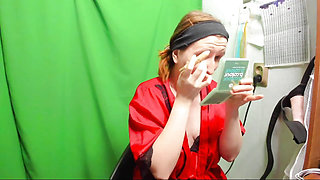 Ignore You While Doing Makeup