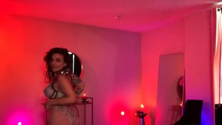 Masturbation close up Tamara big clit