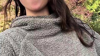 Sexy amateur teeb babe masturbating on webcam