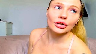 Blonde Babe's Wet Pussy Gets Fingered by Her Lusty Lover