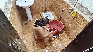 Pakistani Bigass Step Mom in Shower and Help From Stepson