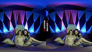 Fruity bimbo exciting xxx clip