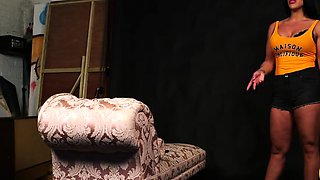 Amateur CFNM MILF gives blowjob to guy