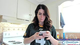 BustyCiara Sex chatroom at CharmCams