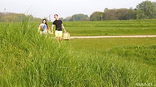 Kinky milf goes out in the field to blow her man and fuck him