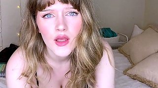 Amateur Babe in Glasses jerks cock for facial