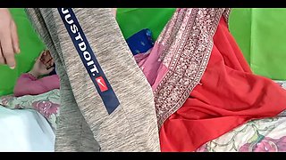 Hot Parosan Muslim Bhabhi Used to Play with My Indian Fat Cock