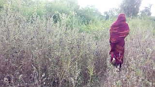 Desi Couple Coming Outside Nearby Forest Area and Fucking and Blowjob the Romance Today