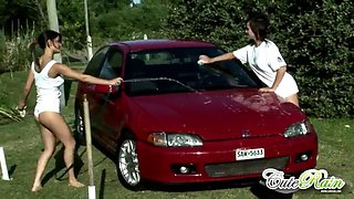 Sexy teen lesbian brunettes