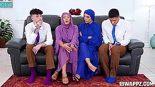 Vivianne Desilva Hijab Milfs Have Pussy Shattering Affair