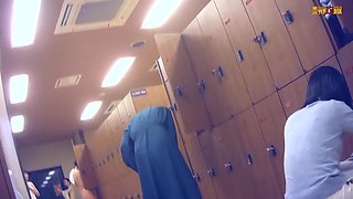 前回の二人組が裸で座って雑談 【神降臨 Vol.111】
