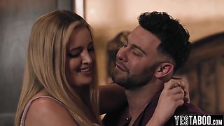 Charlie Forde And Sophia Burns - Plump Ass Pregnant Surrogate Has 3some Orgy