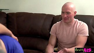 Step Bro  You have a hole in you leggings, I can literally see your pussy  S18:E4