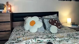 Amateur Webcam Teen Flashes Masturbates